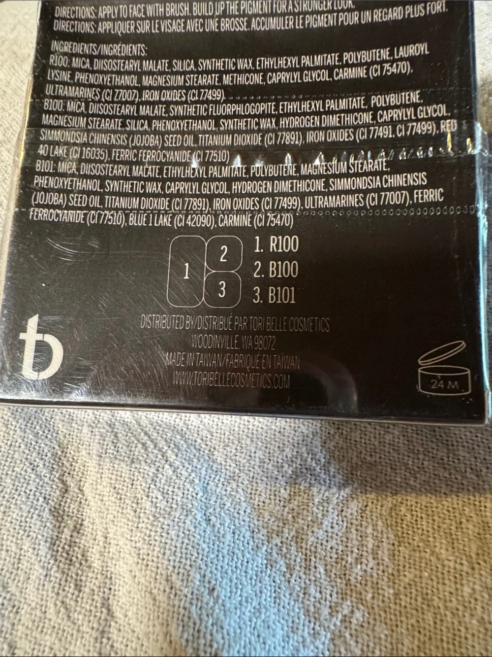 Northern Lights Pressed Pigment Palette - Black Packaging